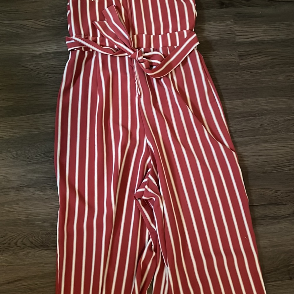 Jumpsuit - Picture 7 of 8